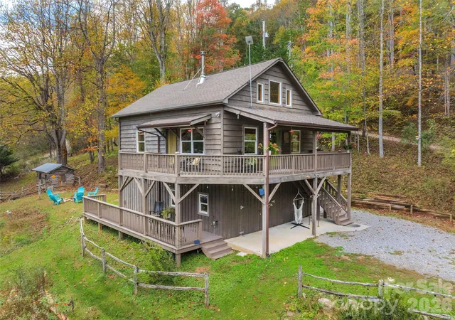 Photo 1 of Single family home for sale at 43 Rough Knob Rd, Clyde, NC 28721 | MLS# 4435491 | Listing updated on 2026-10-22