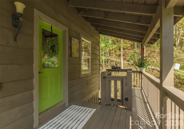 Photo 3 of Single family home for sale at 43 Rough Knob Rd, Clyde, NC 28721 | MLS# 4435491 | Listing updated on 2026-10-22