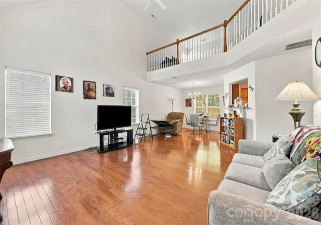 Photo 2 of Single family home for sale at 1937 Decatur Ct, Charlotte, NC 28213 | MLS# 4435536 | Listing updated on 2026-10-28