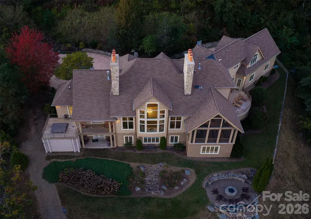Photo 2 of Mansion for sale at 637 Altamont View, Asheville, NC 28804 | MLS# 4435537 | Listing updated on 2026-10-20