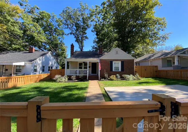Photo 2 of Single family home for sale at 2906 Rush Ave, Charlotte, NC 28208 | MLS# 4435558 | Listing updated on 2026-10-23