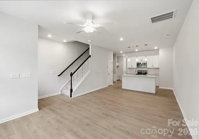 Photo 1 of Townhouse for sale at 4632 Lakeview Rd #6, Charlotte, NC 28216 | MLS# 4435569 | Listing updated on 2026-10-25