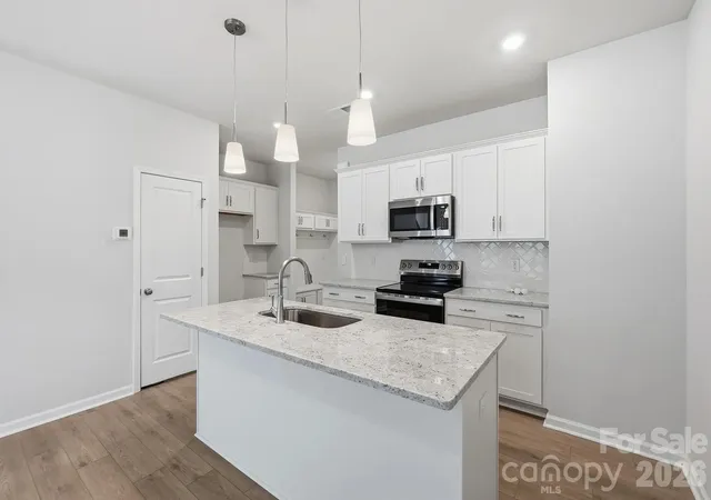 Photo 2 of Townhouse for sale at 4632 Lakeview Rd #6, Charlotte, NC 28216 | MLS# 4435569 | Listing updated on 2026-10-25