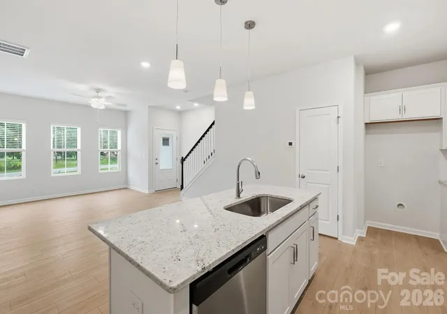 Photo 3 of Townhouse for sale at 4632 Lakeview Rd #6, Charlotte, NC 28216 | MLS# 4435569 | Listing updated on 2026-10-25