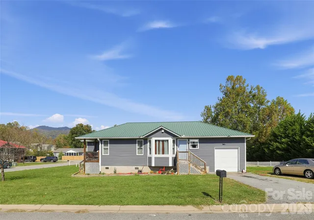 Photo 2 of Single family home for sale at 12 Janie Dr, Clyde, NC 28721 | MLS# 4435588 | Listing updated on 2026-10-30