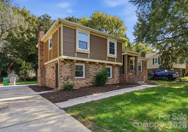 Single family home for sale at 6131 Coach Hl Ln, Charlotte, NC 28212 | MLS# 4435622