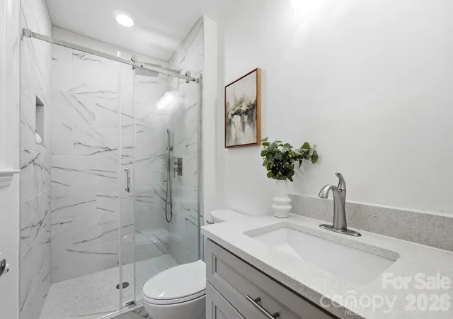 Photo 3 of Single family home for sale at 6131 Coach Hl Ln, Charlotte, NC 28212 | MLS# 4435622 | Listing updated on 2026-10-31