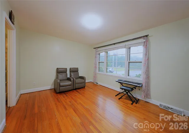 Photo 3 of Single family home for sale at 3016 Boston Ave, Charlotte, NC 28212 | MLS# 4435629 | Listing updated on 2026-10-22