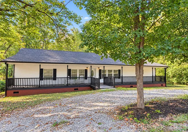Photo 2 of Single family home for sale at 116 Springdale Dr, York, SC 29745 | MLS# 4435633 | Listing updated on 2026-10-27