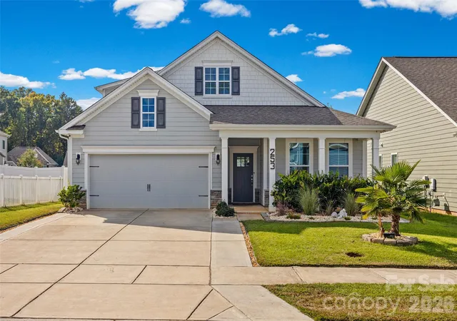 Single family home for sale at 253 Robinwood Ln, Lake Wylie, SC 29710 | MLS# 4435638