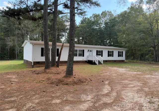 Photo 1 of Single family home for sale at 4808 Mcconnells Hwy, York, SC 29745 | MLS# 4435646 | Listing updated on 2026-10-26