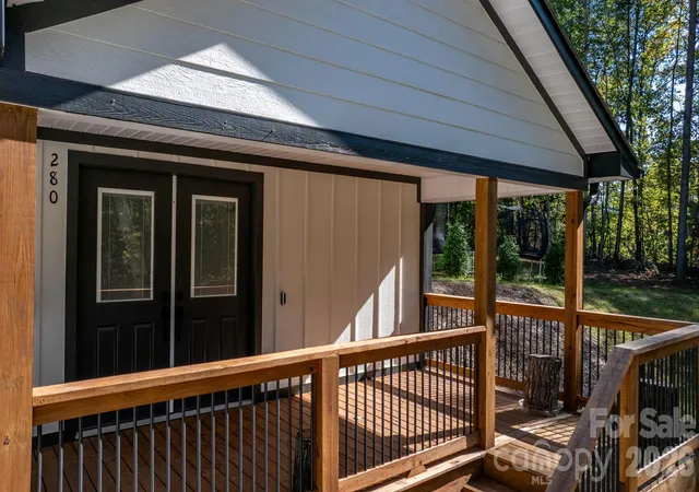 Photo 3 of Single family home for sale at 280 Hvn Ridge Ln, Marion, NC 28752 | MLS# 4435656 | Listing updated on 2026-10-20