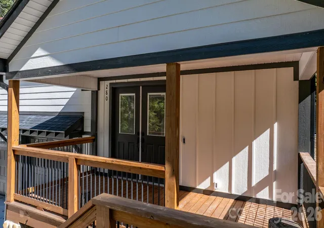 Photo 3 of Single family home for sale at 280 Hvn Ridge Ln, Marion, NC 28752 | MLS# 4435656 | Listing updated on 2026-10-20