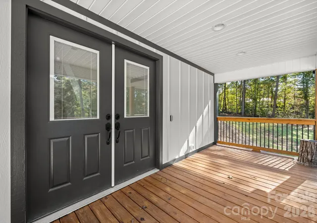 Photo 4 of Single family home for sale at 280 Hvn Ridge Ln, Marion, NC 28752 | MLS# 4435656 | Listing updated on 2026-10-20