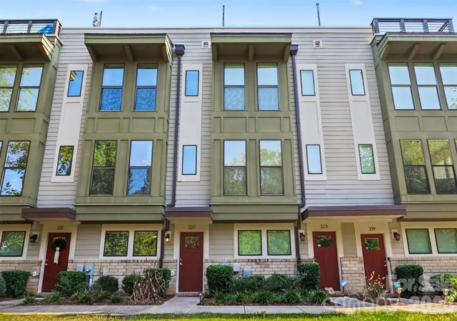 Townhouse for sale at 327 Uptown W Dr, Charlotte, NC 28208 | MLS# 4435660
