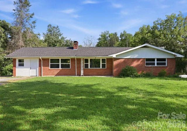 Photo 1 of Single family home for sale at 1496 Jenkins Valley Rd, Alexander, NC 28701 | MLS# 4435667 | Listing updated on 2026-10-19