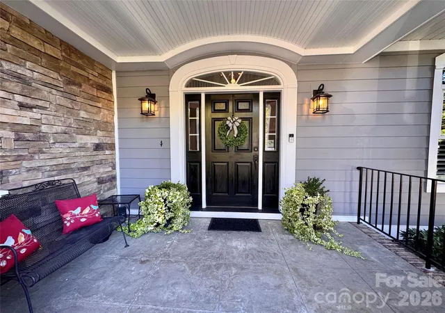 Photo 2 of Single family home for sale at 2909 Donegal Dr, Kannapolis, NC 28081 | MLS# 4435680 | Listing updated on 2026-10-20