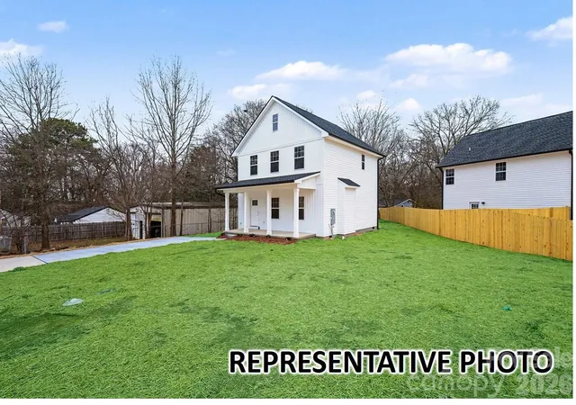 Photo 1 of Single family home for sale at 1025 Floyd Ln, Gastonia, NC 28052 | MLS# 4435683 | Listing updated on 2026-10-28