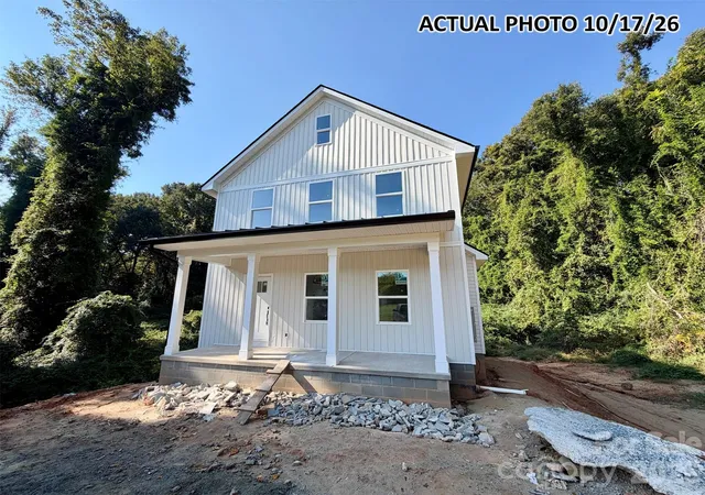 Photo 3 of Single family home for sale at 1025 Floyd Ln, Gastonia, NC 28052 | MLS# 4435683 | Listing updated on 2026-10-28