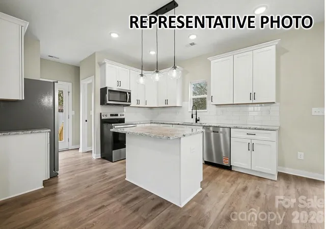 Photo 4 of Single family home for sale at 1025 Floyd Ln, Gastonia, NC 28052 | MLS# 4435683 | Listing updated on 2026-10-28