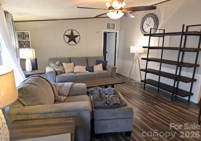Photo 4 of Single family home for sale at 2524 Cabelos Dr, Lincolnton, NC 28092 | MLS# 4435687 | Listing updated on 2026-10-27