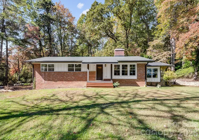 Single family home for sale at 174 Twisted Tree Ln, Horse Shoe, NC 28742 | MLS# 4435693