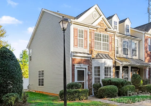 Photo 1 of Townhouse for sale at 4952 Kotlik Dr, Charlotte, NC 28269 | MLS# 4435704 | Listing updated on 2026-10-25