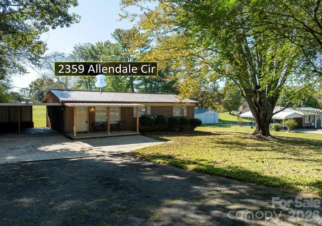 Photo 2 of Single family home for sale at 2359 Allendale Cir, Lenoir, NC 28645 | MLS# 4435724 | Listing updated on 2026-10-18