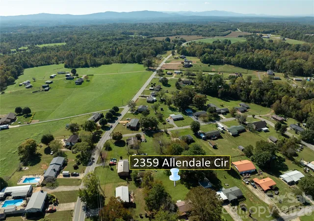Photo 3 of Single family home for sale at 2359 Allendale Cir, Lenoir, NC 28645 | MLS# 4435724 | Listing updated on 2026-10-18