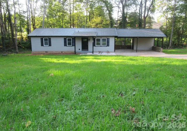 Photo 1 of Single family home for sale at 167 Sunny Hl Dr, Lincolnton, NC 28092 | MLS# 4435736 | Listing updated on 2026-10-23
