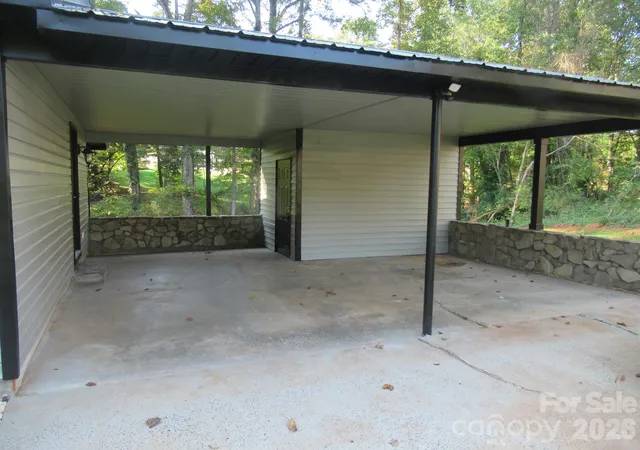 Photo 3 of Single family home for sale at 167 Sunny Hl Dr, Lincolnton, NC 28092 | MLS# 4435736 | Listing updated on 2026-10-23
