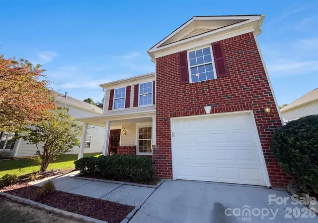 Photo 1 of Single family home for sale at 6807 Wandering Crk Dr, Charlotte, NC 28216 | MLS# 4435743 | Listing updated on 2026-10-30