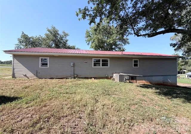 Photo 4 of Single family home for sale at 1244 Hulls Grv Church Rd, Vale, NC 28168 | MLS# 4435746 | Listing updated on 2026-10-27