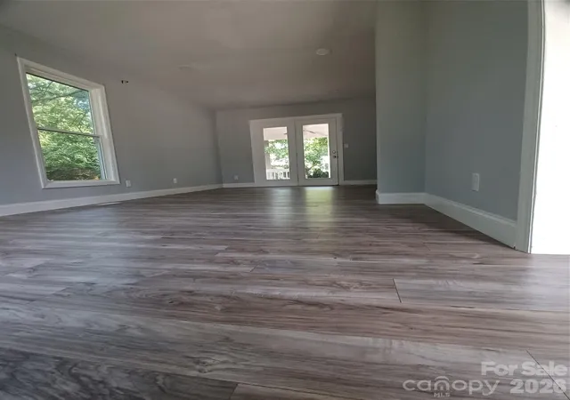 Photo 2 of Single family home for sale at 5717 Ruth Dr, Charlotte, NC 28215 | MLS# 4435760 | Listing updated on 2026-10-23