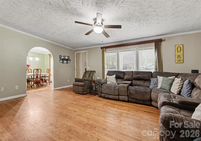 Photo 4 of Single family home for sale at 5821 Hidden Oaks Ln, Clover, SC 29710 | MLS# 4435769 | Listing updated on 2026-10-27