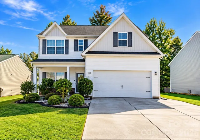 Single family home for sale at 8330 Kneller St, Charlotte, NC 28215 | MLS# 4435773