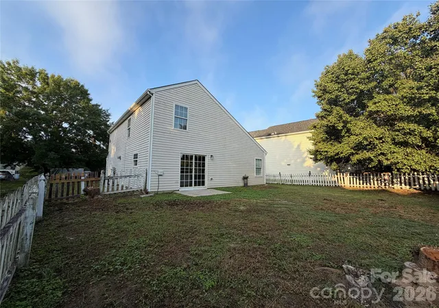 Photo 4 of Single family home for sale at 4217 Toccopola St, Raleigh, NC 27604 | MLS# 4435781 | Listing updated on 2026-10-20