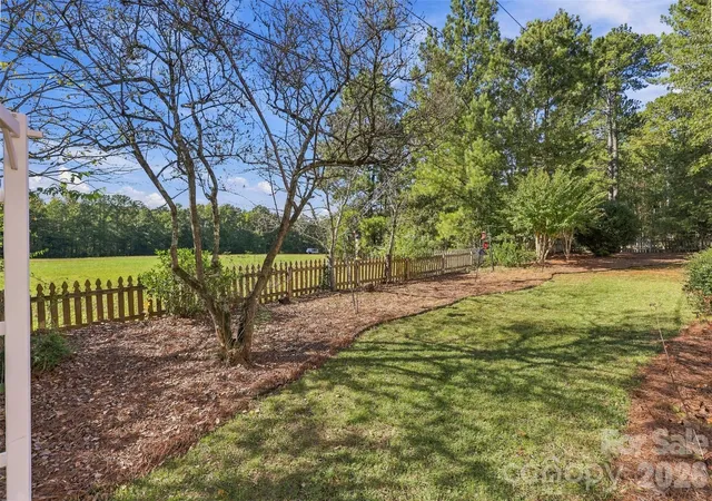 Photo 2 of Single family home for sale at 1220 Williams Rd, Fort Mill, SC 29715 | MLS# 4435805 | Listing updated on 2026-10-25