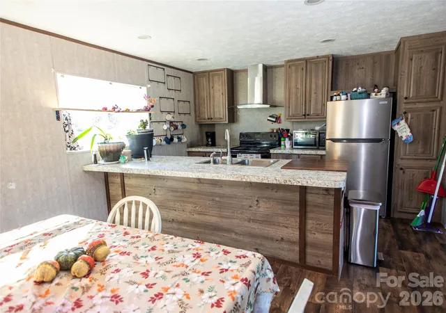 Photo 3 of Single family home for sale at 104 Waynes Pl, Kings Mountain, NC 28086 | MLS# 4435813 | Listing updated on 2026-10-28