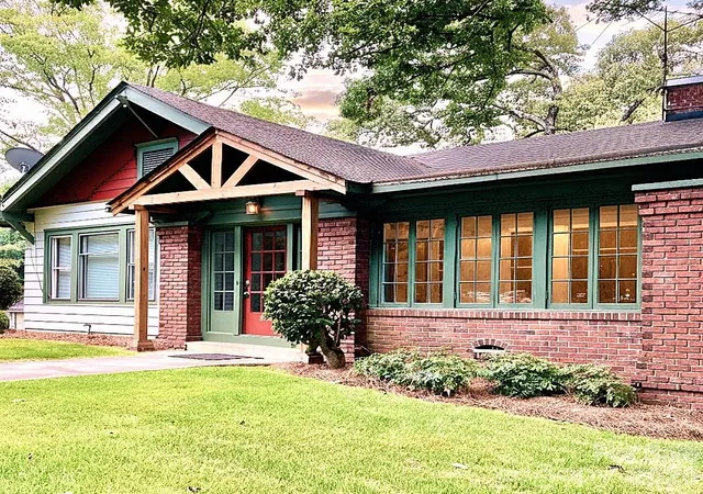 Photo 1 of Single family home for sale at 326 S 3rd Street, Albemarle, NC 28001 | MLS# 4435825 | Listing updated on 2026-10-24