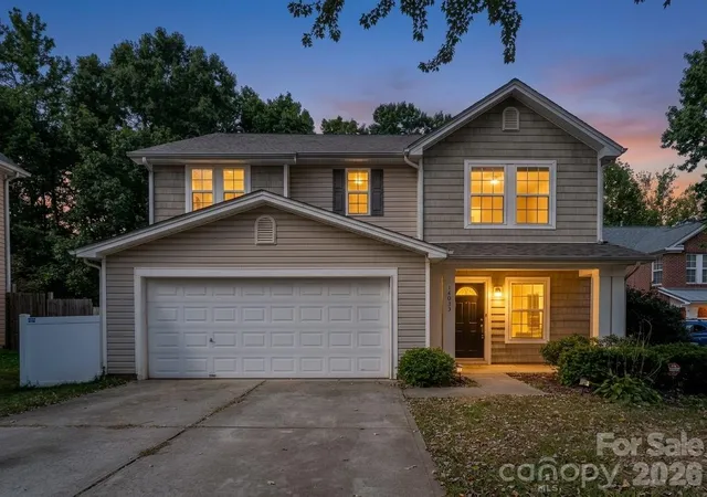 Photo 1 of Single family home for sale at 14033 Pinyon Pine Ln, Charlotte, NC 28215 | MLS# 4435831 | Listing updated on 2026-10-28
