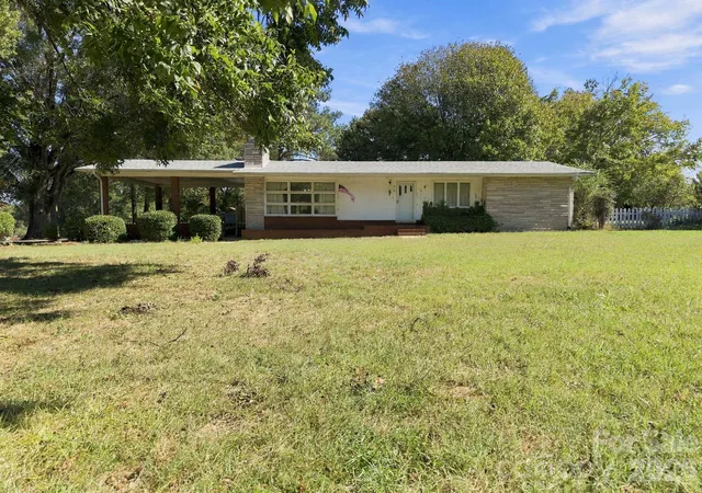 Photo 1 of Single family home for sale at 816 Central Ave, Locust, NC 28097 | MLS# 4435834 | Listing updated on 2026-10-20