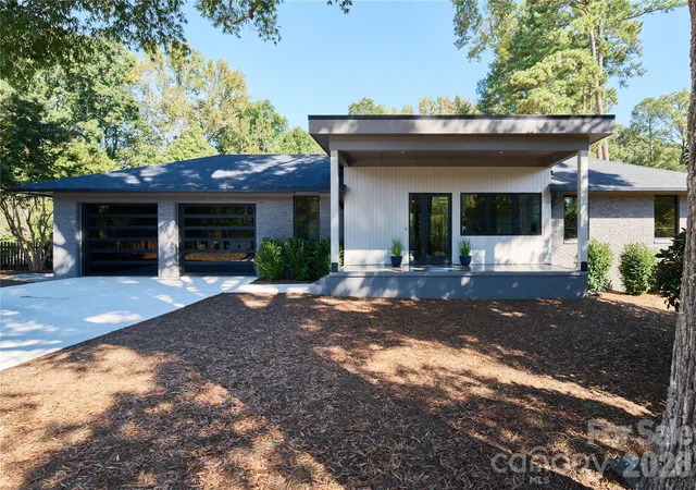 Photo 1 of Single family home for sale at 511 Boyce Rd, Charlotte, NC 28211 | MLS# 4435860 | Listing updated on 2026-10-26