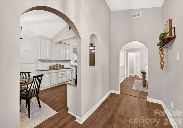 Photo 3 of Single family home for sale at 1422 Mcilroy Rd, Charlotte, NC 28212 | MLS# 4435865 | Listing updated on 2026-10-29