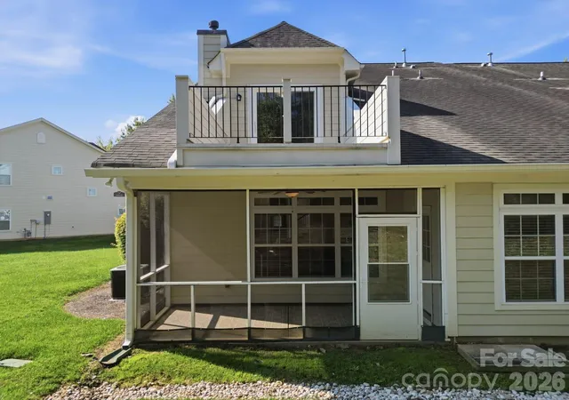 Photo 3 of Townhouse for sale at 8424 Loxton Cir, Charlotte, NC 28214 | MLS# 4435879 | Listing updated on 2026-10-28