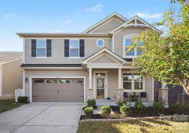 Photo 1 of Single family home for sale at 12632 Heath Grv Dr, Huntersville, NC 28078 | MLS# 4435897 | Listing updated on 2026-10-25