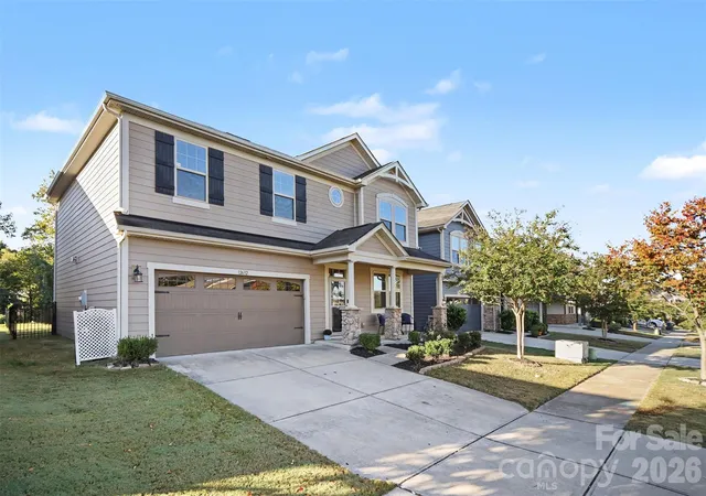 Photo 1 of Single family home for sale at 12632 Heath Grv Dr, Huntersville, NC 28078 | MLS# 4435897 | Listing updated on 2026-10-25