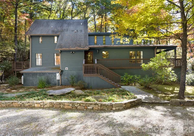 Photo 1 of Single family home for sale at 944 Cold Mountain Rd, Lake Toxaway, NC 28747 | MLS# 4435912 | Listing updated on 2026-10-29