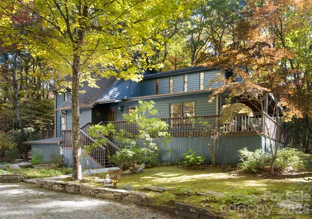 Photo 2 of Single family home for sale at 944 Cold Mountain Rd, Lake Toxaway, NC 28747 | MLS# 4435912 | Listing updated on 2026-10-29