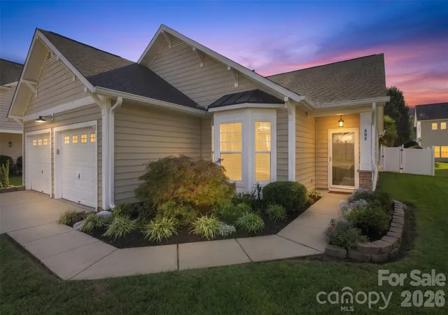 Photo 1 of Single family home for sale at 608 Goldflower Dr, Rock Hill, SC 29732 | MLS# 4435913 | Listing updated on 2026-10-23